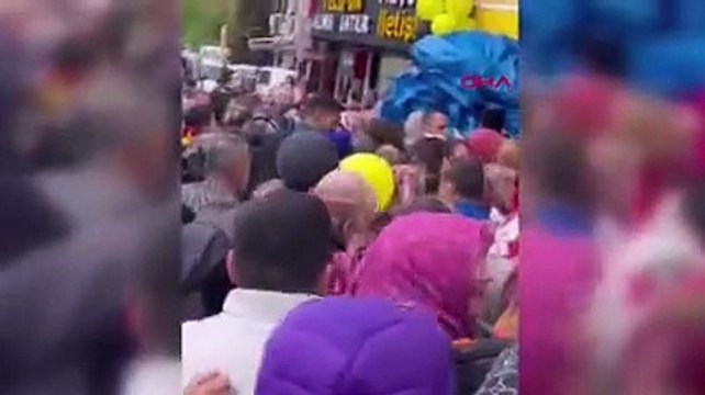 İstanbul'da yine indirim yine izdiham!