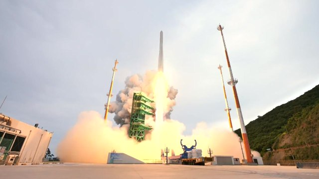 누리호 3차 발사 마무리...과기정통부 발사 성공 / YTN