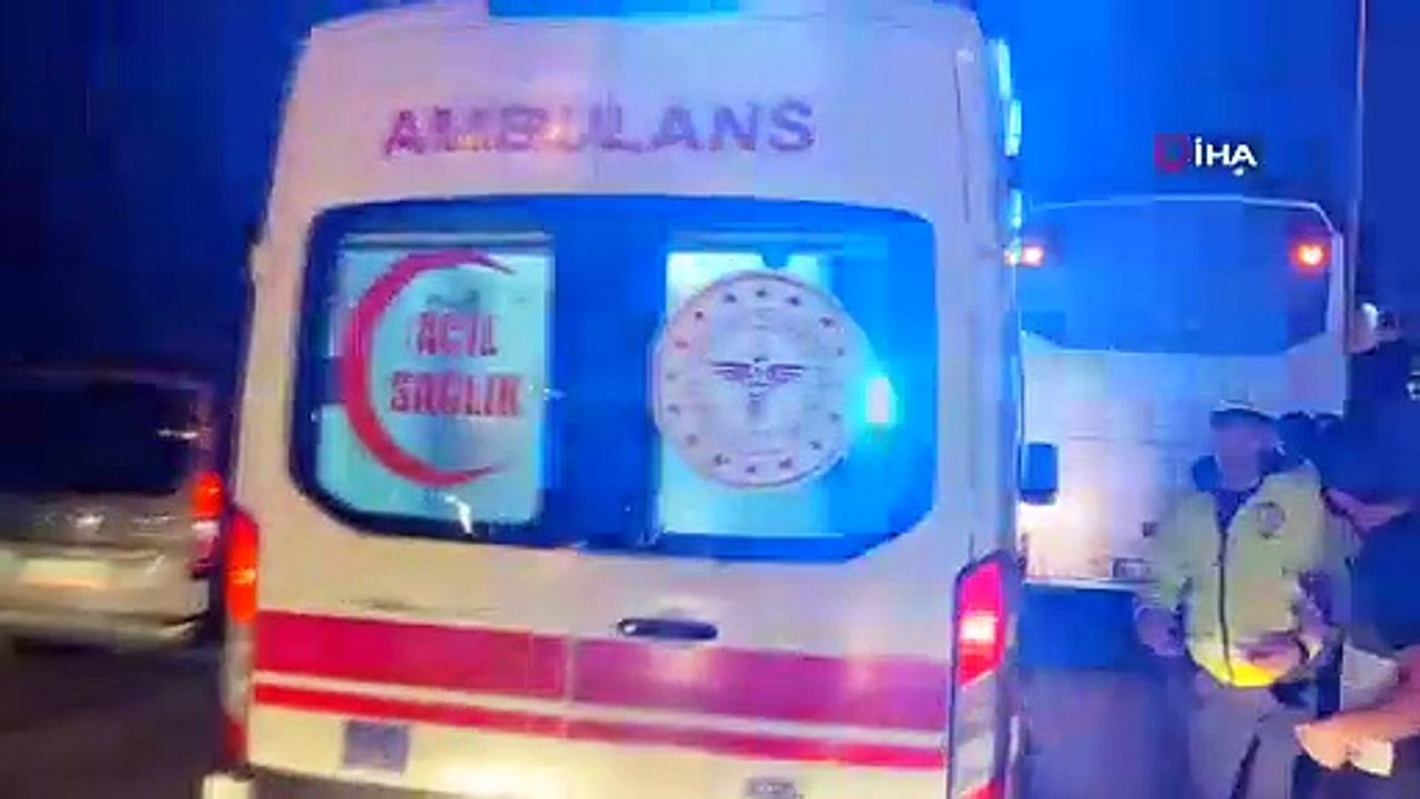 Motosiklet Tıra Arkadan Çarptı Motokurye Hayatını Kaybetti!