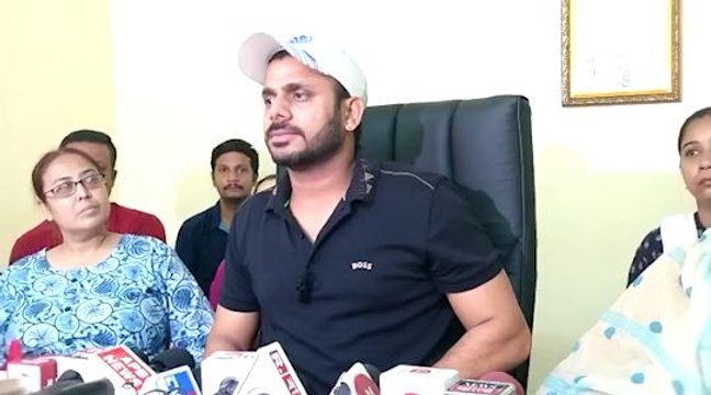 'খেলার মাঠ থেকে যা সম্মান পেয়েছি সেটা নষ্ট করার চক্রান্ত চলছে': মনোজ তিওয়ারি