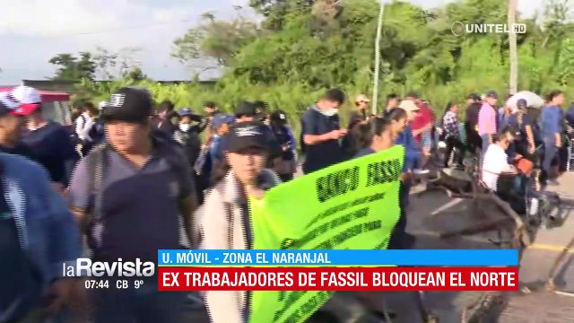 Trabajadores del ex Banco Fassil bloquean ruta al norte exigiendo beneficios sociales