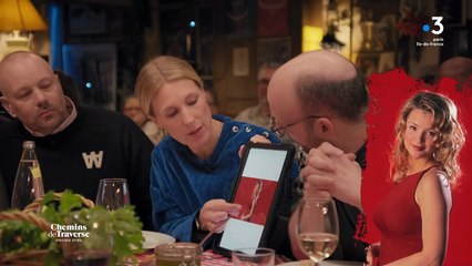 Vriginie Efira juge ses looks dans Chemin de Traverse