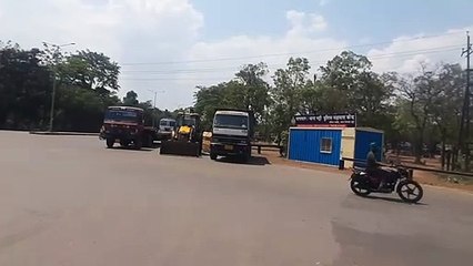 बीएसपी कर्मियों के लिए जोखिम भरी राह, प्रतिबंधित समय में भी दौड़ रहे भारी वाहन