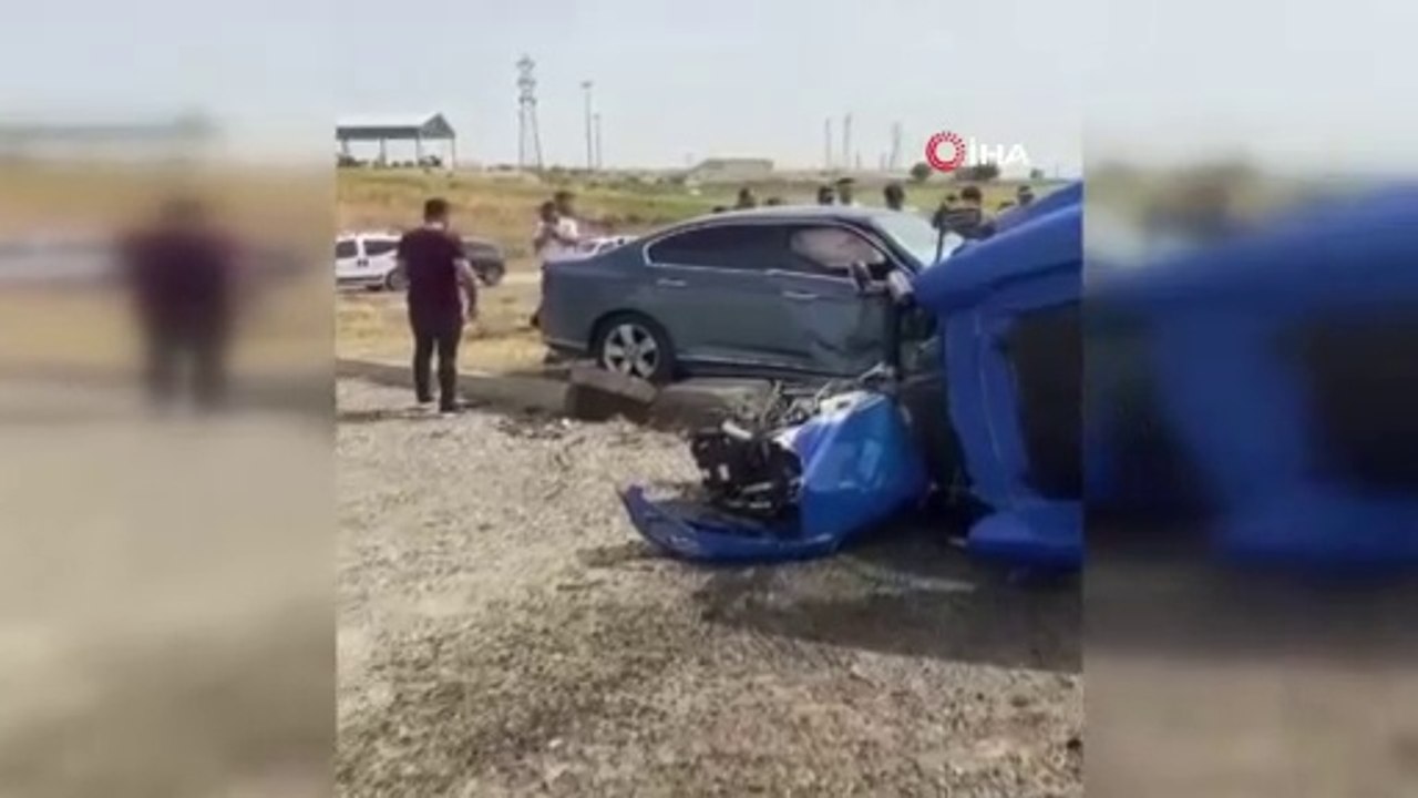Diyarbakır’da demir taşıyan traktör devrildi: 1 yaralı