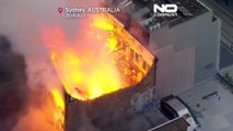 Avustralya'nın Sidney kentinde terkedilmiş fabrika binasında yangın