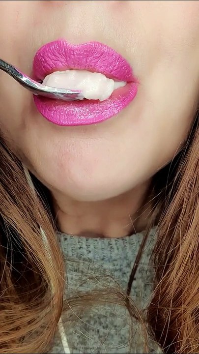 ASMR EATING CRUNCHY MERINGUE FROZEN JELLY FRUIT CONES POP ROCKS MUKBANG FOOD EATING