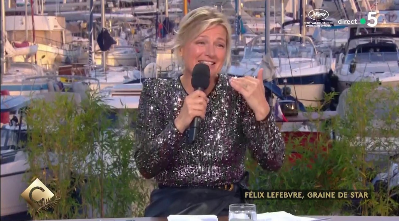 Zapping 25/06 - "Je suis celle qui dit n'importe quoi" : Anne Elisabeth Lemoine enchaîne les bourdes en direct