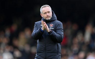 Blackpool boss Neil Critchley looks ahead to transfer window