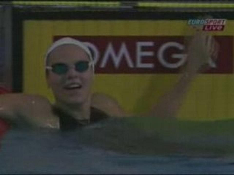 Laure Manaudou- Medaille d' Or 200 dos Eindhoven 2008
