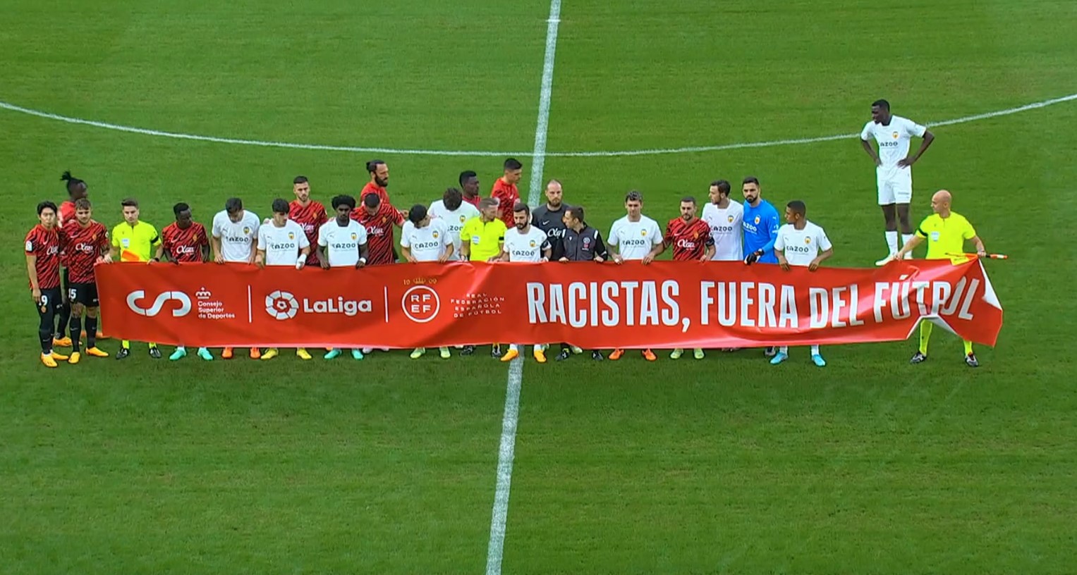 La Liga : Mouctar Diakhaby refuse de porter la banderole contre le racisme