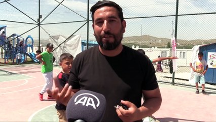MALATYA - Depremzede antrenörlerden konteyner kentteki afetzede çocuklara futbol eğitimi