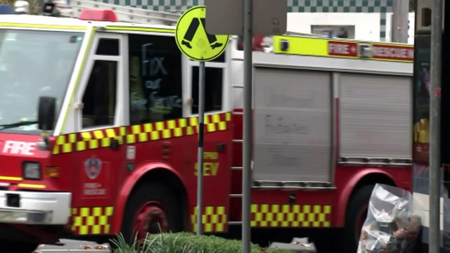 Huge blaze destroys heritage-listed building in Sydney CBD