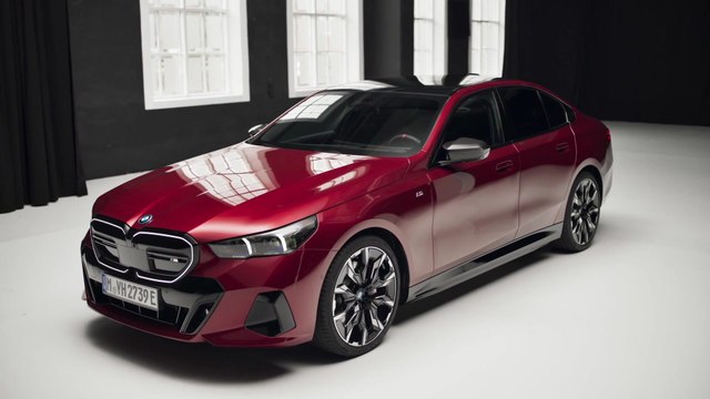 Die neue BMW 5er Limousine - Sportliche Eleganz und markante Präsenz in neuer Formensprache