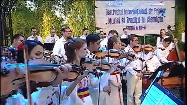 Stefania Rares - Mocirita cu trifoi (Muzici si traditii-n Cismigiu - TVR 1 - 09.09.2018)