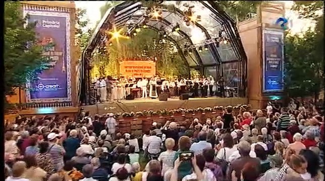 Daniela Condurache - Am crescut ficior si fata (Muzici si traditii-n Cismigiu - TVR 1 - 09.09.2018)