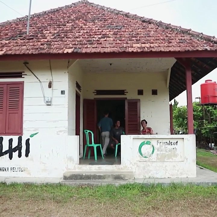 La fièvre de l'étain détruit cette île paradisiaque