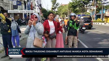 Biksu Thudong Disambut Antusias Warga Kota Semarang