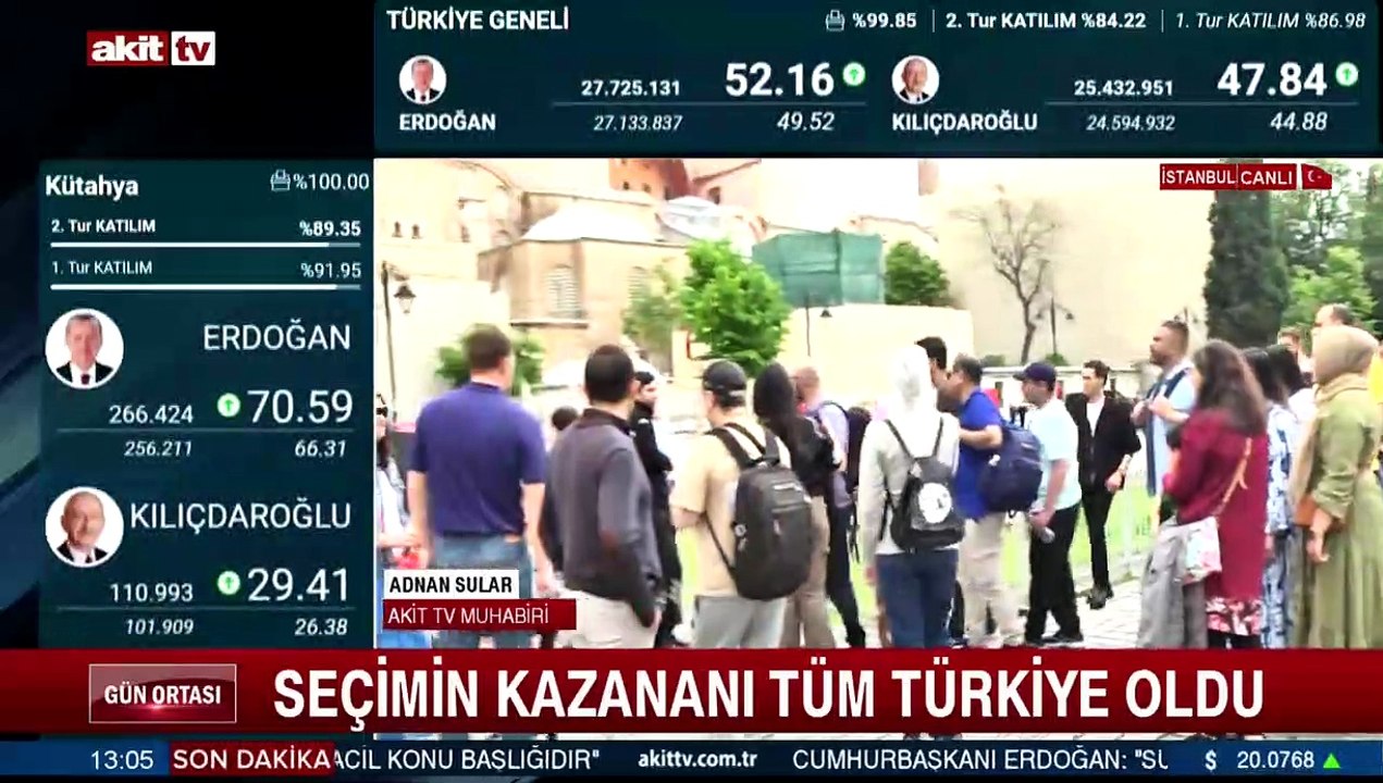 Ayasofya geceden beri tıklım tıklım