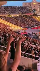 Ovación a Messi en el Estadi Olímpic de Barcelona