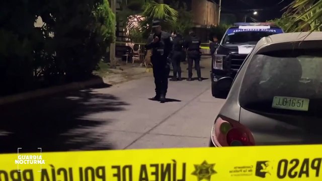 #Preliminar Una doble agresión a balazos, dejó como saldo a un hombre muerto y otro más herido al interior de una vivienda ubicada en la colonia Jardines de la barranca #GuardiaNocturna