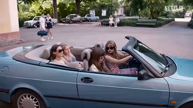 Barracuda Queens - saison 1 Bande-annonce VO