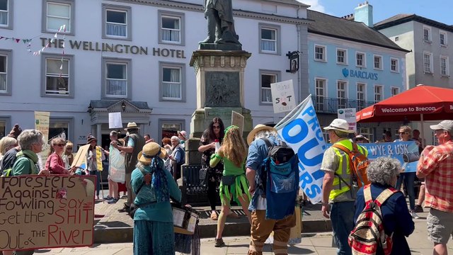 New Mayor of Brecon Cllr Michaela Davies addresses the crowd at the Bulwark, Brecon