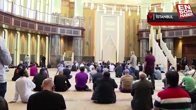 Taksim Camii'nde açılışının 2. yıl dönümünde Kur'an-ı Kerim okundu