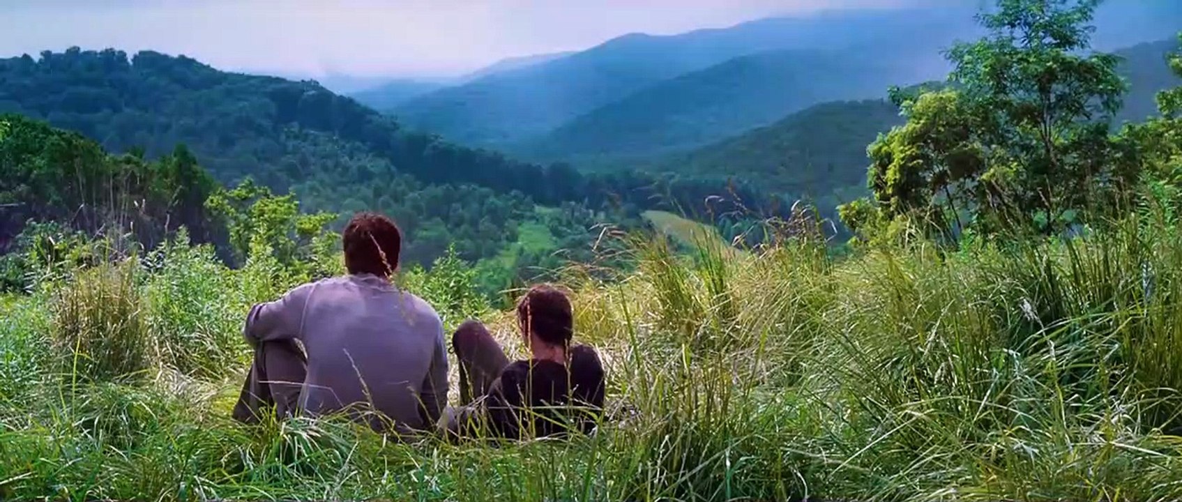 The Hunger Games (2012 Movie) - Official Theatrical Trailer - Jennifer Lawrence & Liam Hemsworth(720p)