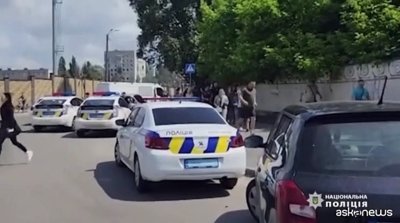 Ucraina, missili russi su Dnipro: almeno un morto e 23 feriti