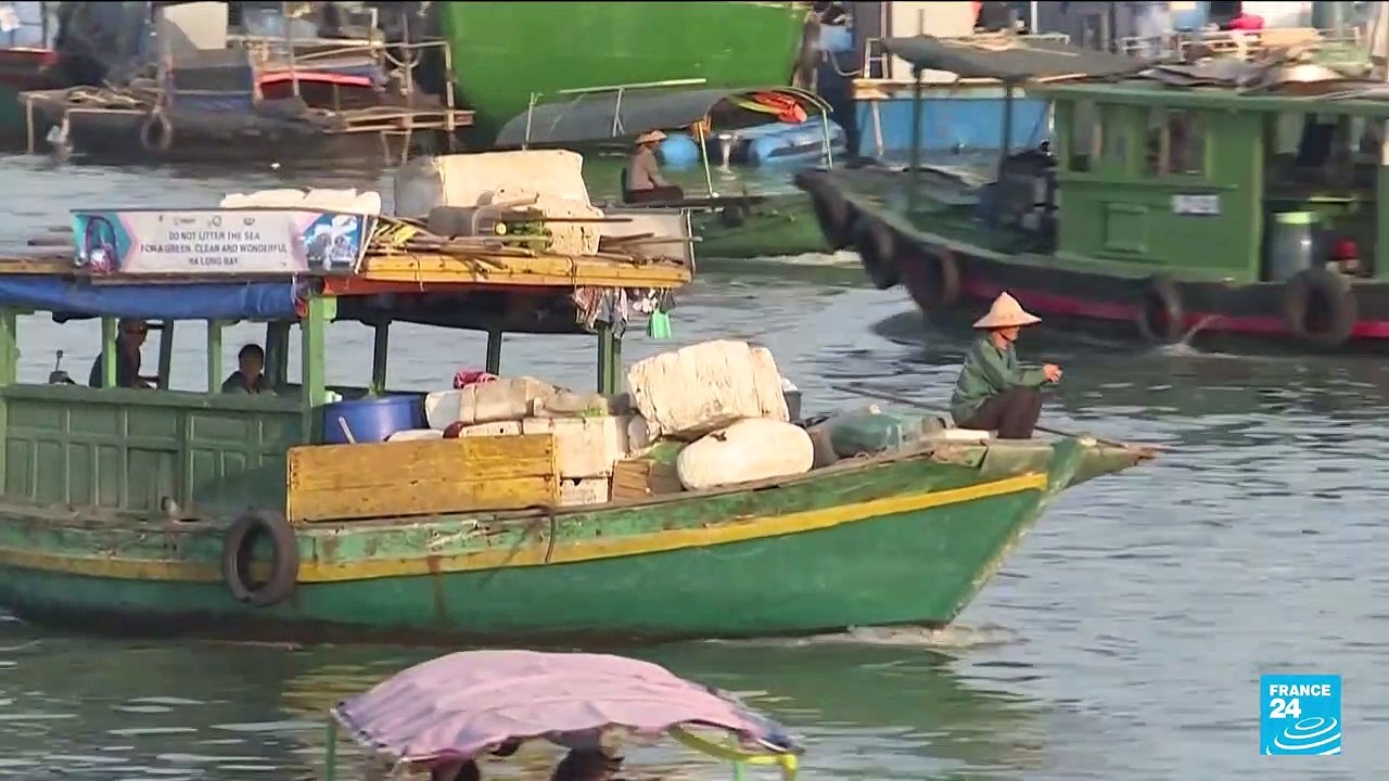 Vietnam : les paysages de la baie d'Ha Long men...