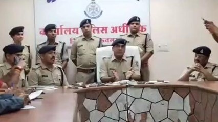 अशोकनगर: देह व्यापार के 2 ठिकानों पर पुलिस का छापा, 2 महिलाएं समेत 18 गिरफ्तार