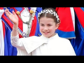 La princesse Charlotte ressemble de façon frappante à la défunte reine avec son look "déterminé"