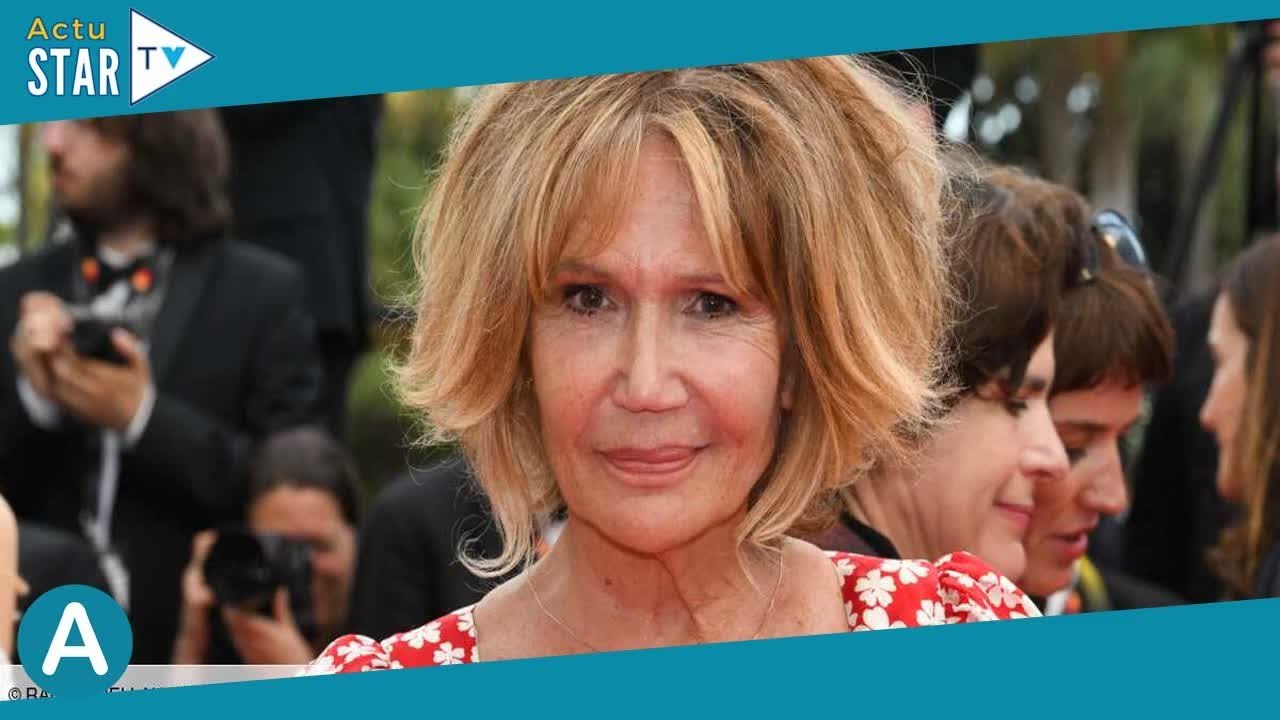 Clémentine Célarié, rares confidences sur 3 fils artistes : “J’aimerais bien travailler avec eux”