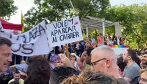 Boicoteo de manifestantes anticolau en el acto de la candidata de los comunes en Barcelona