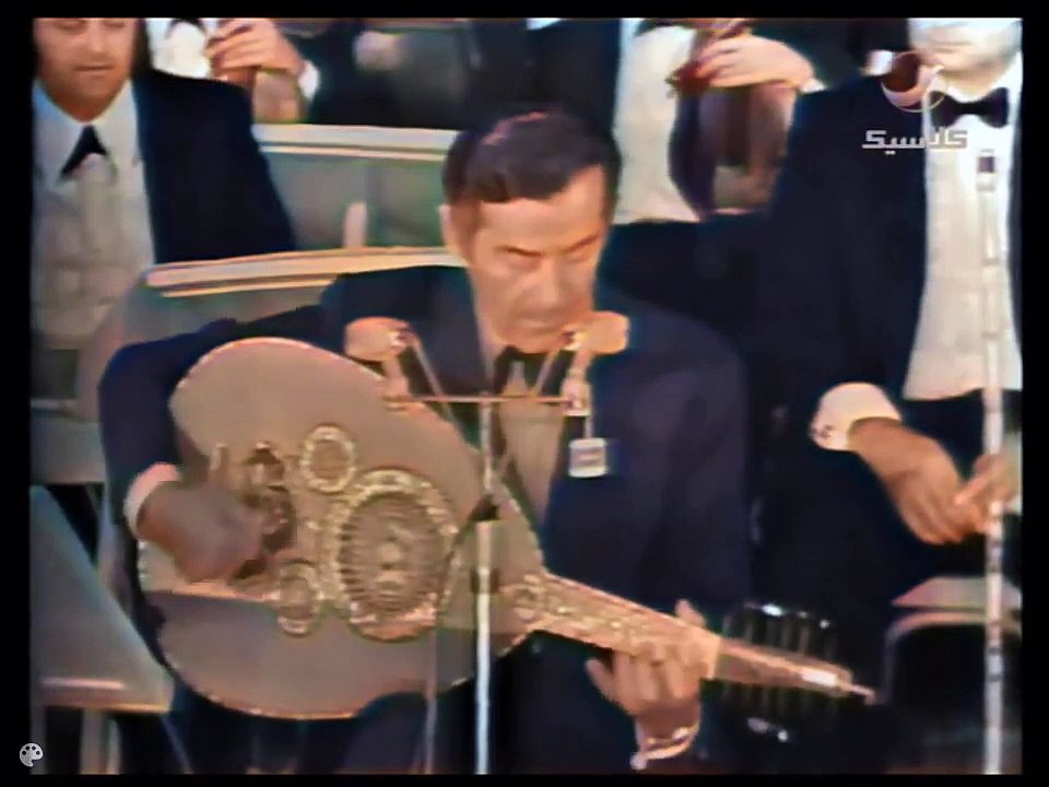 حفله عش انت موسيقار الازمان فريد الاطرش ملونه بواسطه سوزان مصطفي