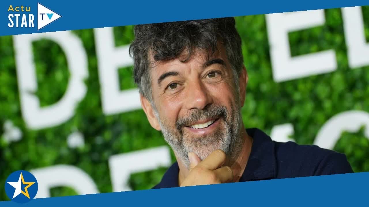 "Je vais être placé entre George Clooney et Brad Pitt" : Stéphane Plaza s'amuse de son entrée au Mus