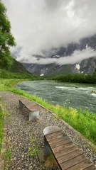 كأني أموت حين أراك، وأنت لغيري وليس لي__._.أجمل مكان خيمت فيه في _النرويج اسبوع كامل وإنا انام في باص -- السعادة.. ما تسمع الا أصوات الع(Vide