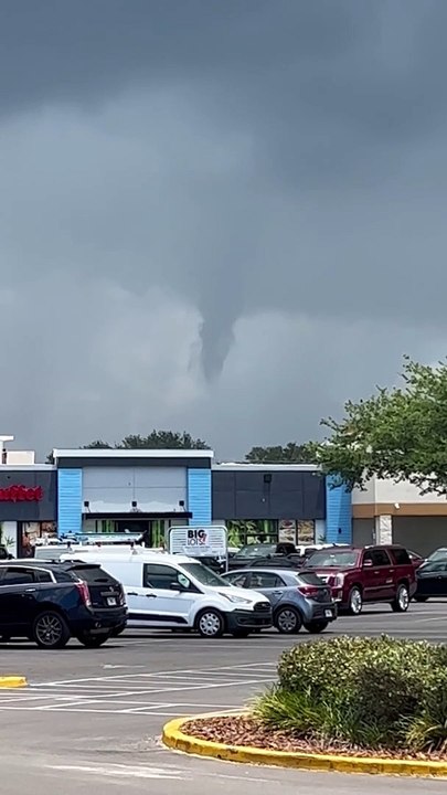 Florida Funnel Cloud Forms Quickly