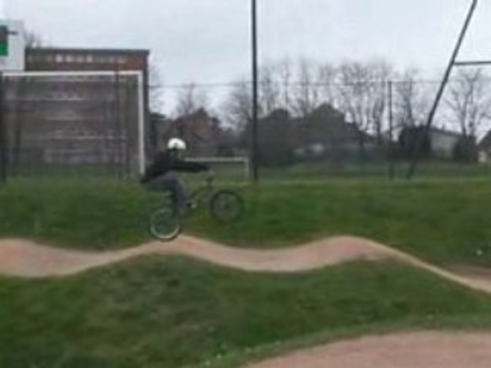 Clem enroule sot {opieum}