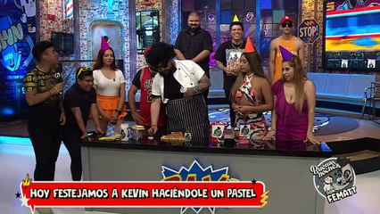 Le preparan el peor pastel de cumpleaños