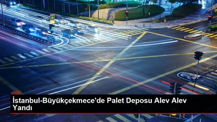 İstanbul-Büyükçekmece'de Palet Deposu Alev Alev Yandı