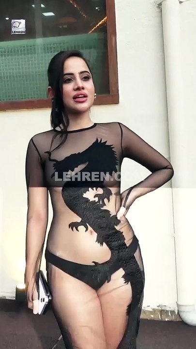 Urfi Javed Refuses To Smile