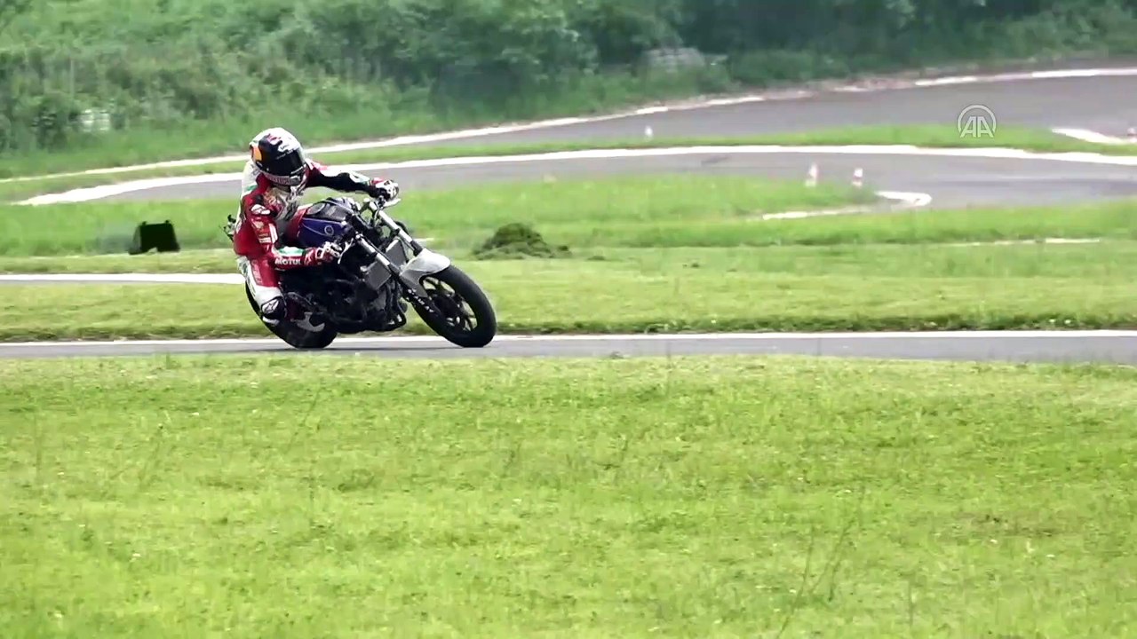 SAKARYA - Bahattin Sofuoğlu, Dünya Supersport Şampiyonası'nın İtalya etabında podyumu hedefliyor