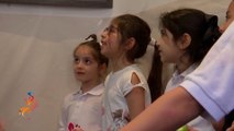 تعليم يمتزج بالمرح.. طرق تدريس لمعلمة فلسطينية