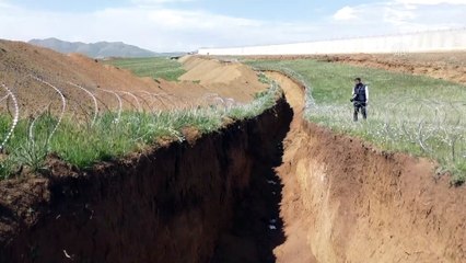 Van-İran sınırında inşa edilen güvenlik duvarının 96 kilometresi tamamlandı