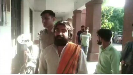 हिंदूवादी नेता सचिन सिरोही गिरफ्तार, कोर्ट के बाहर लगाए वंदे मातरम के नारे