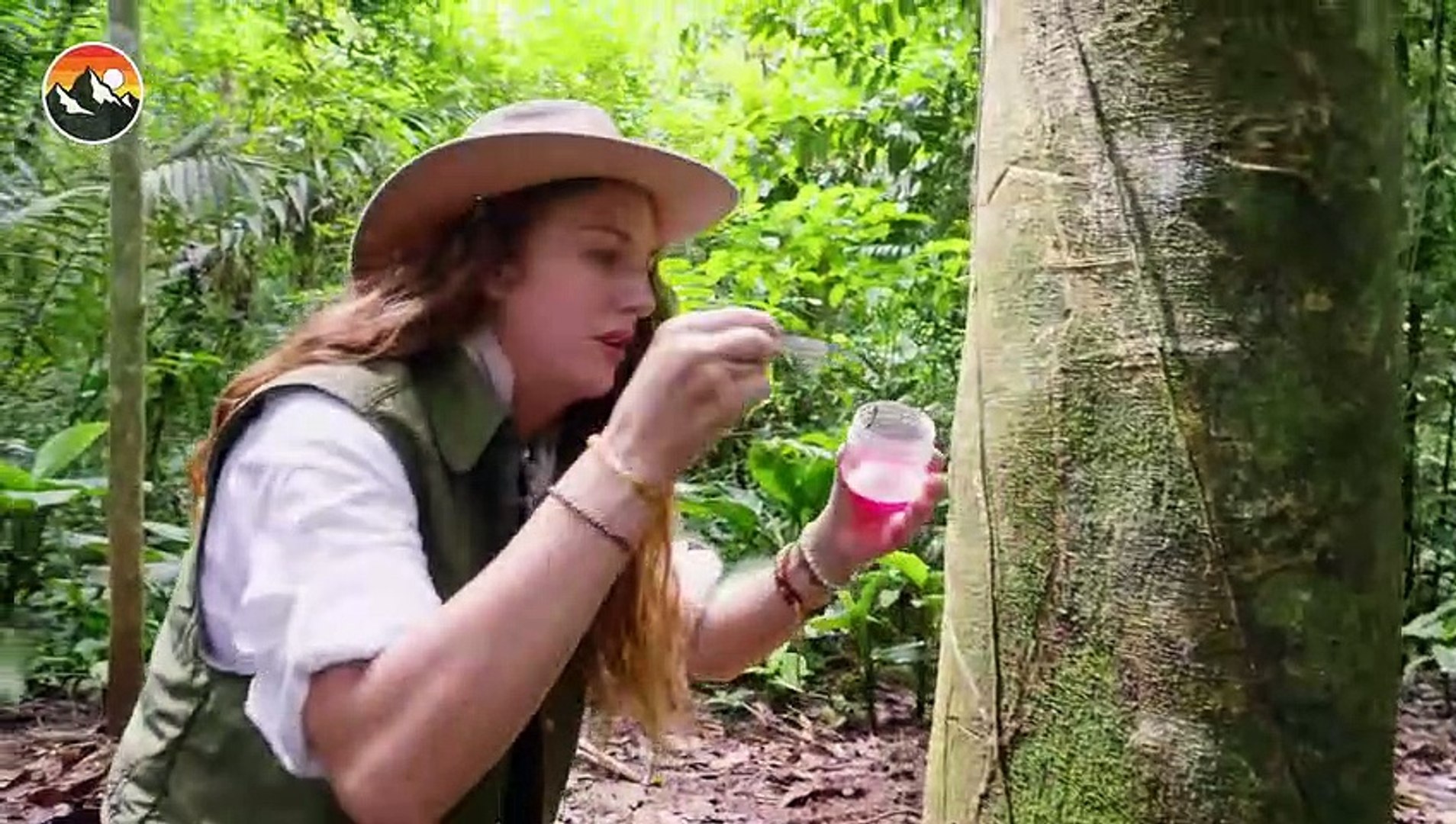 ⁣Bullet Ant Challenge - Will It Sting!