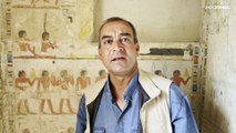 شاهد: وزارة الآثار المصرية تعلن اكتشاف ورشتي تحنيط ومقبرتين أثريتين في منطقة سقارة