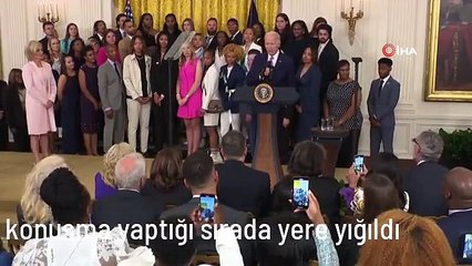 Basketbol oyuncusu Biden konuşma yaptığı sırada yere yığıldı