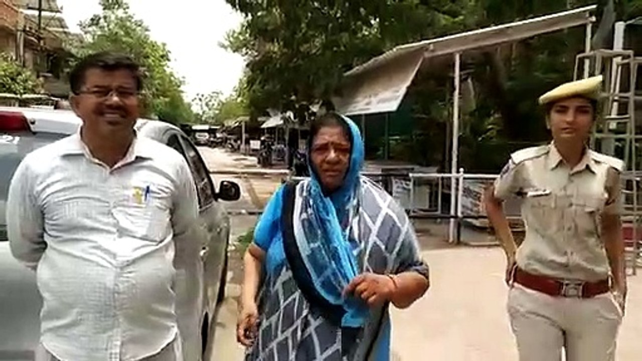 धोखाधड़ी से भूखण्ड बेचने की आरोपी महिला अधिकारी गिरफ्तार